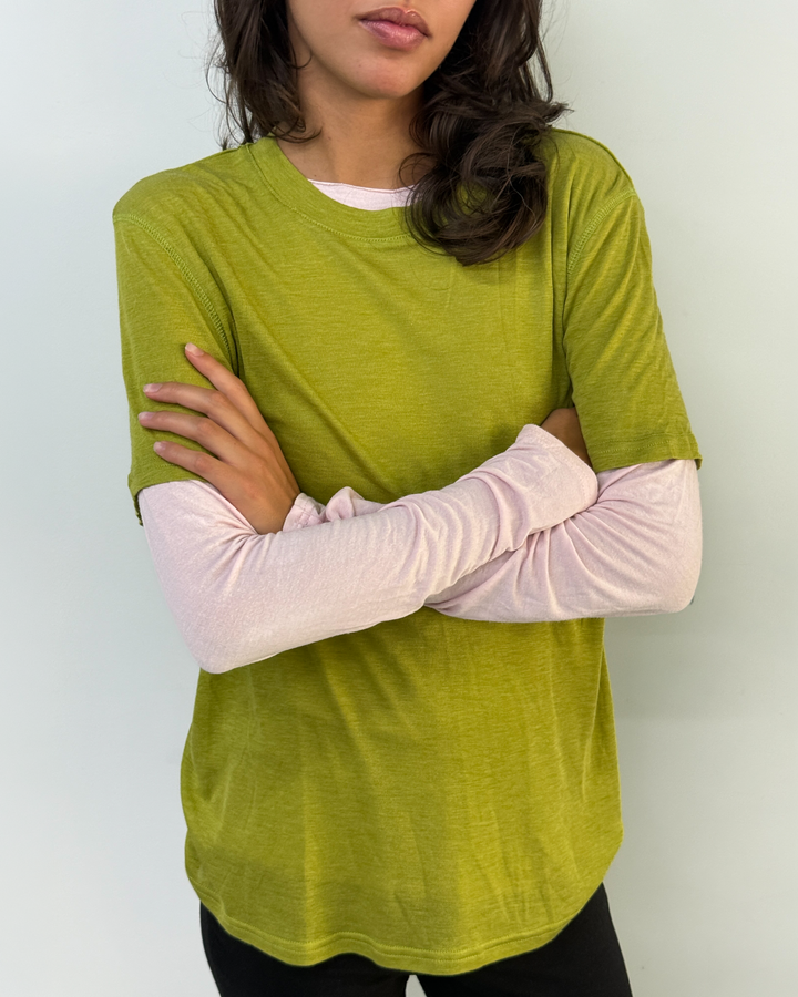 Lievre Running Lyocell Apple Green T-shirt, sustainably sourced Lyocell fabric in a minimal silhouette designed for running and everyday movement.