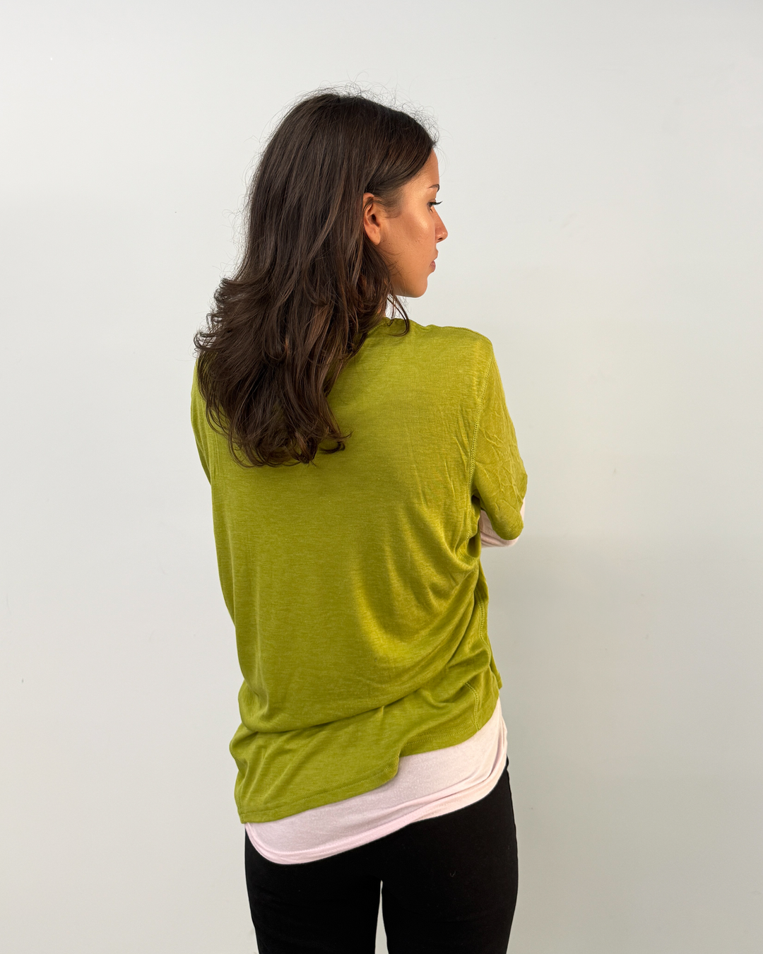 Lievre Running Lyocell Apple Green T-shirt, sustainably sourced Lyocell fabric in a minimal silhouette designed for running and everyday movement.