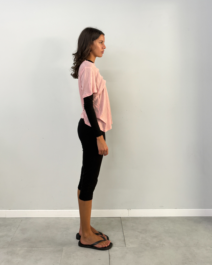 Lievre Running Lyocell Soft Pink T-shirt, sustainably sourced Lyocell fabric in a minimal silhouette designed for running and everyday movement.