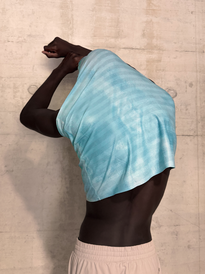 Lievre Running Sky Blue Singlet, 180g breathable stretch fabric cut sleeveless for maximum airflow, performance fit for warm-weather running and race days.