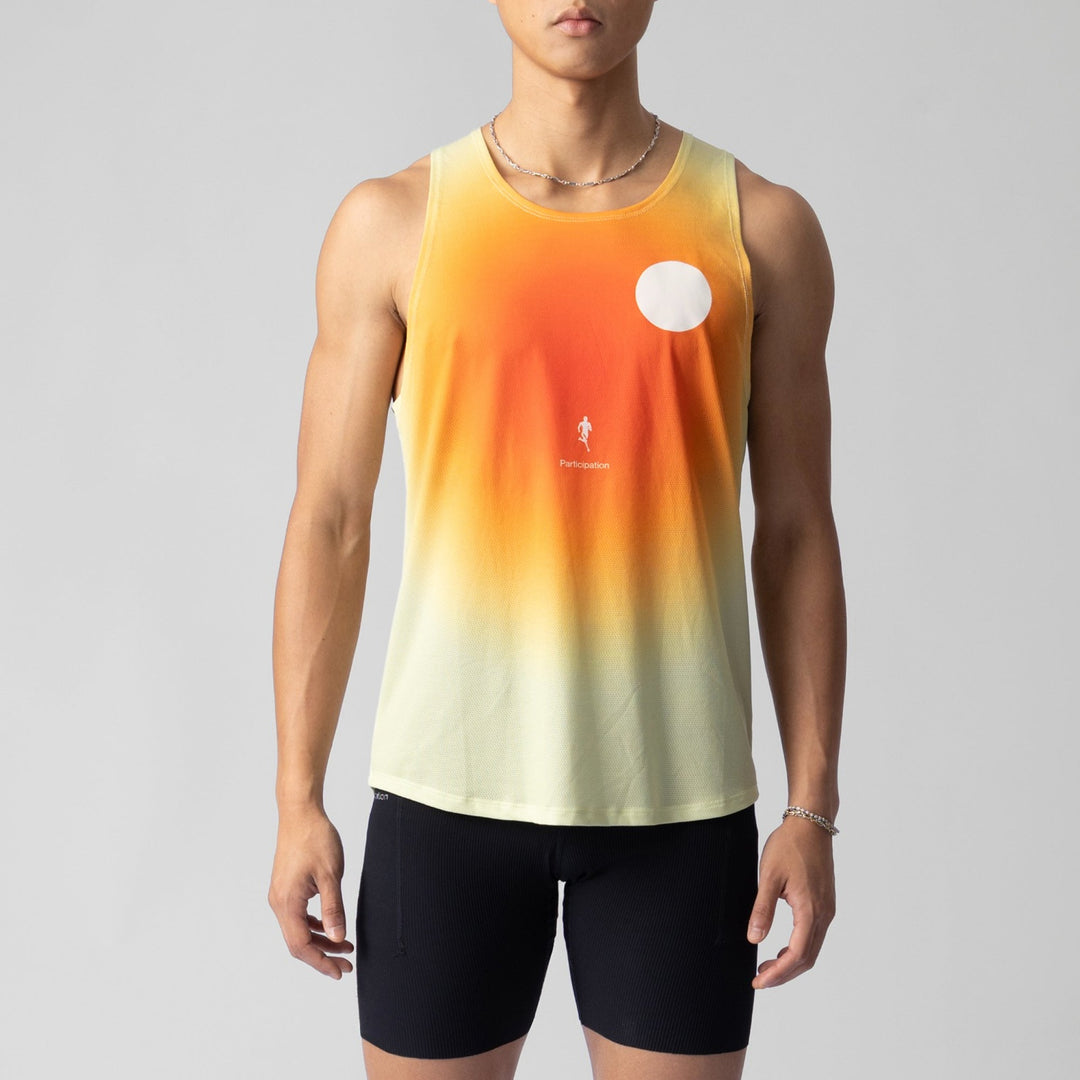 Participation Sage Red Singlet featuring a gradient design, ideal for running and outdoor activities.