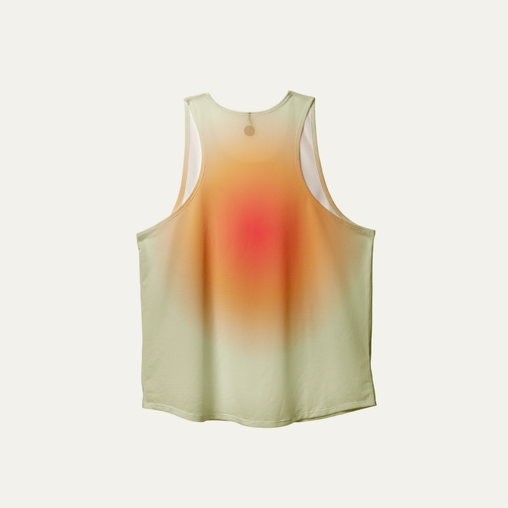 Participation Sage Red Singlet featuring a gradient design, ideal for running and outdoor activities.