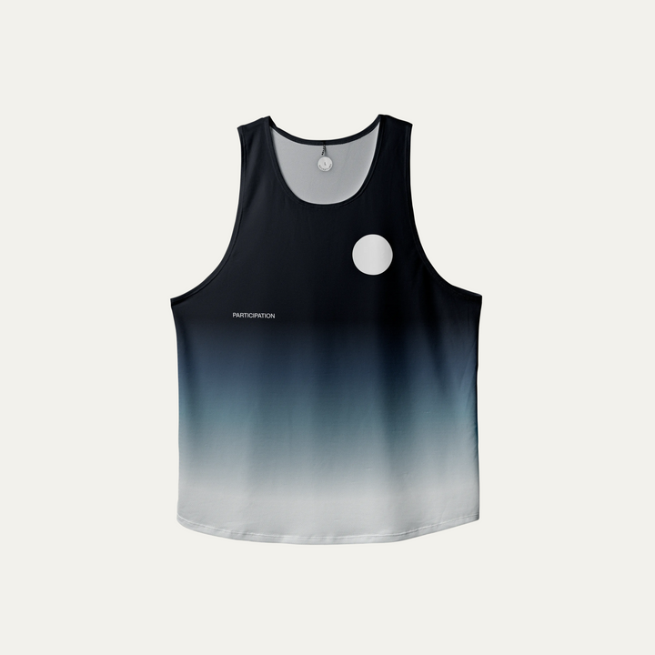 Participation Cold Gradient Singlet in a stylish gradient from black to blue and white, perfect for activewear.