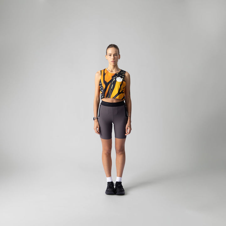 Front view of the Participation Monarch Crop Singlet showcasing its lightweight fabric and design.