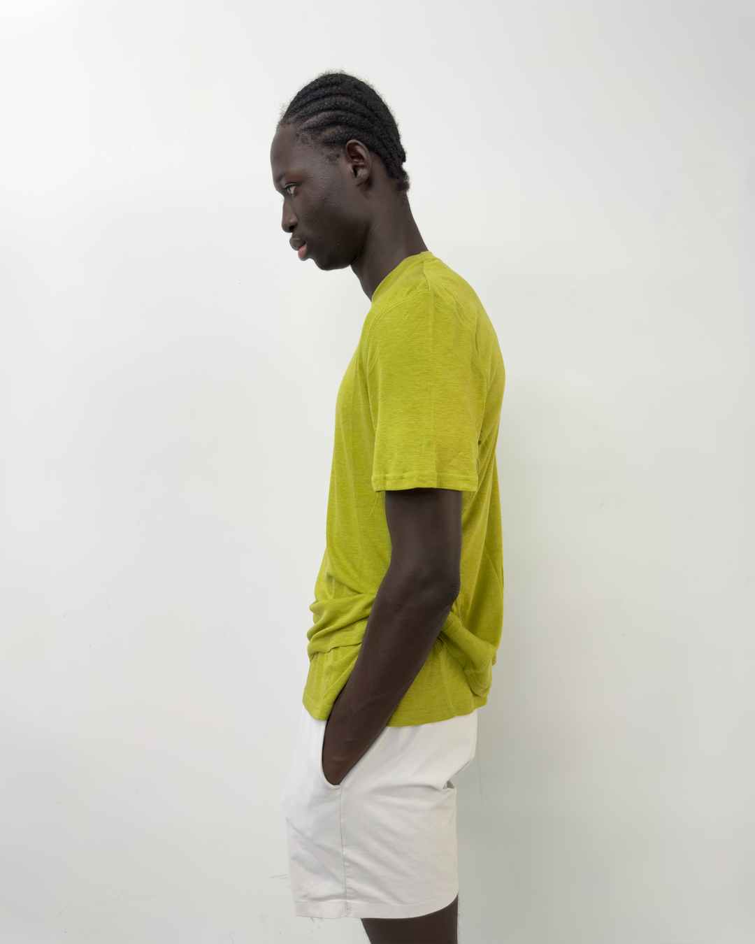 Lievre Running Lyocell Apple Green T-shirt, sustainably sourced Lyocell fabric in a minimal silhouette designed for running and everyday movement.