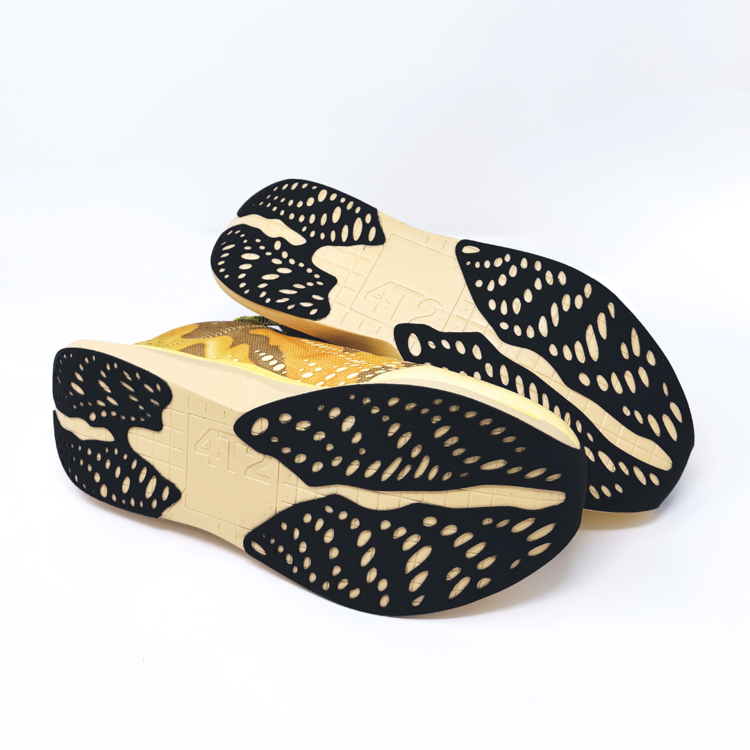 4T2 - one more, yellow personality — running shoe