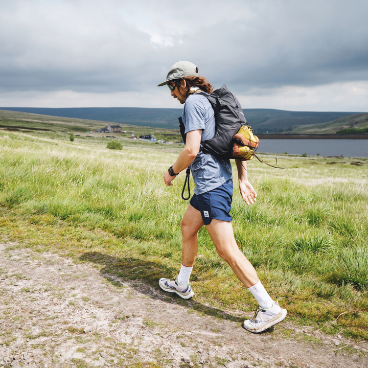 4T2 - sayonara, lonely wolf running shoes featuring a lightweight design and Vibram Zegalite outsole.