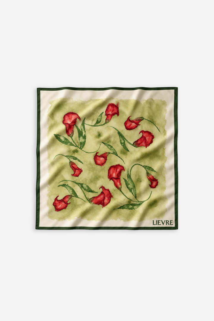 Lievre Running Le Langage des Fleurs gavroche bandana featuring a vibrant floral illustrated pattern, lightweight fabric designed for running and outdoor use.