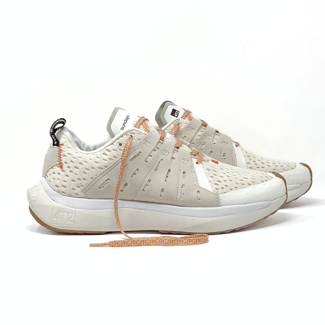 4T2 sundays vintage white running shoes with a breathable design and a comfortable fit.