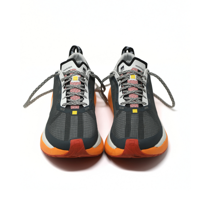 4T2 weekdays running shoes showcasing a comfortable and neutral design with a wider base for stability.