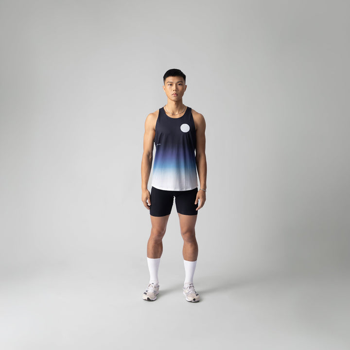 Participation Cold Gradient Singlet in a stylish gradient from black to blue and white, perfect for activewear.