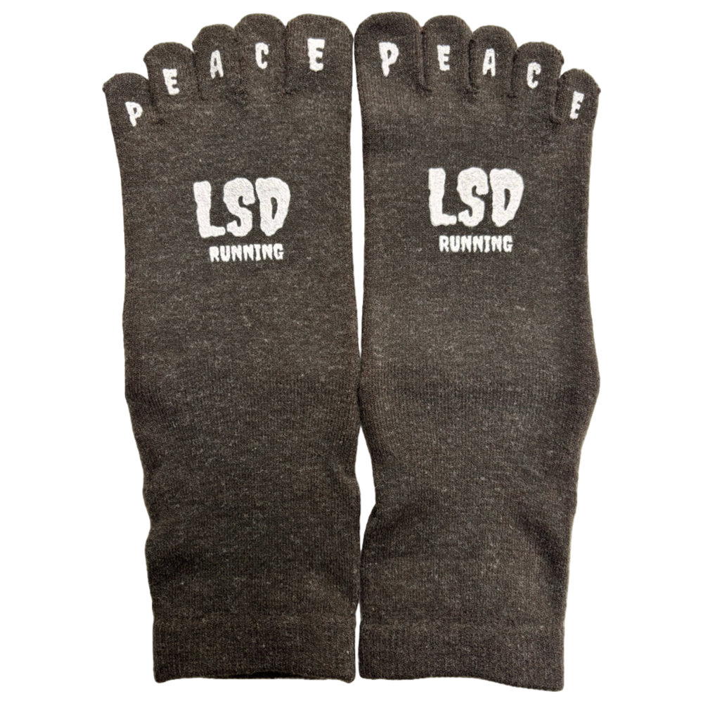 Dark Brown DISCLOSE 004 LSD Peace Toe Crew Socks Merino, five-toe running socks with merino wool for natural comfort and better moisture control