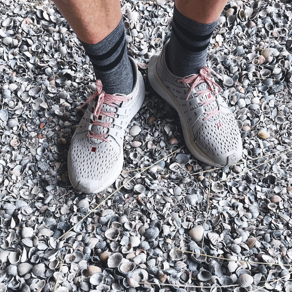 4T2 sundays running shoes showcasing a breathable upper and durable outsole suitable for long distance runs.