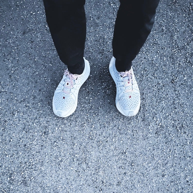4T2 sundays running shoes showcasing a breathable upper and durable outsole suitable for long distance runs.