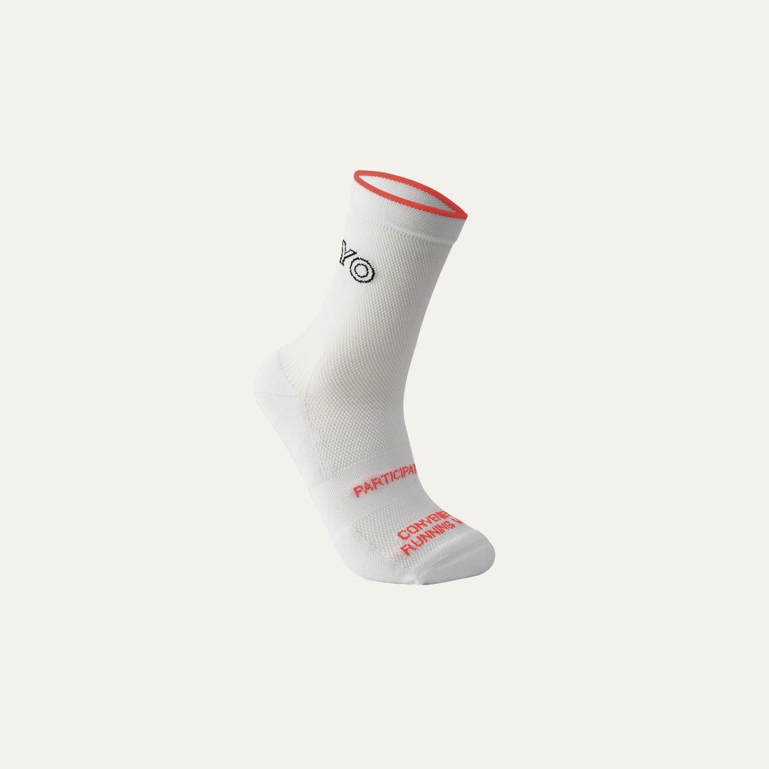 Participation Tokyo running socks, breathable white mesh, red trim, “TOKYO” text with red foot branding.