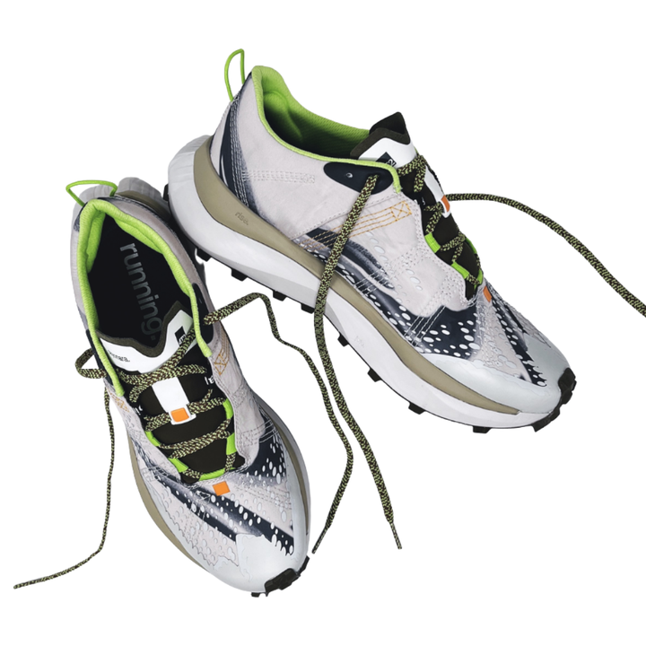 4T2 - sayonara, lonely wolf running shoes featuring a lightweight design and Vibram Zegalite outsole.