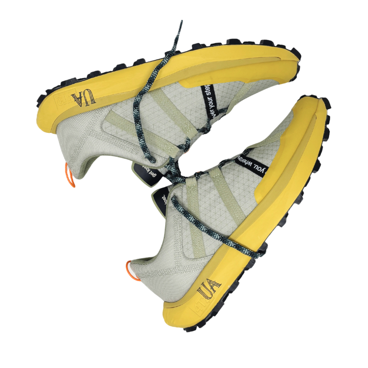 4T2 get lost footwear in beige and green, designed for trail running with a Vibram outsole.