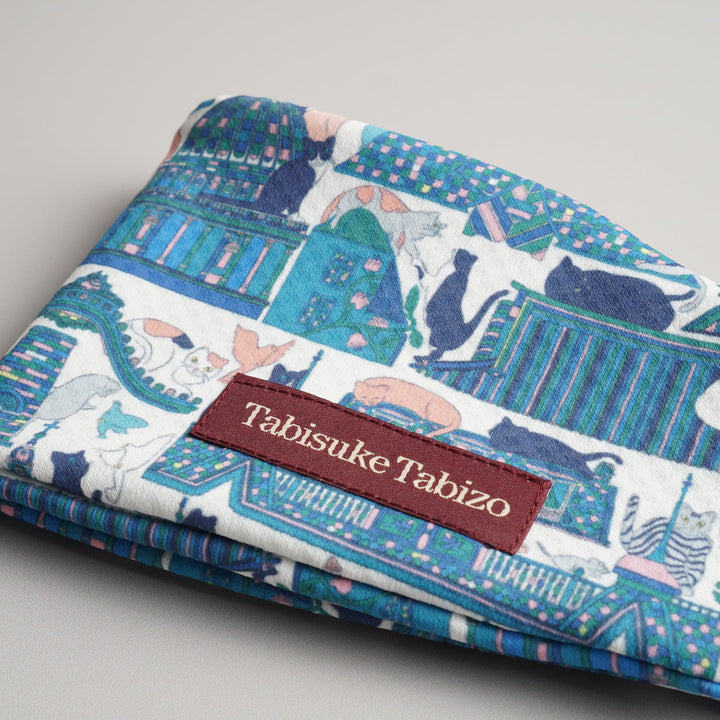 Tabisuke Tabizo T2 Running Head Band in PCP Cat print, lightweight adjustable running headband with illustrated cat pattern