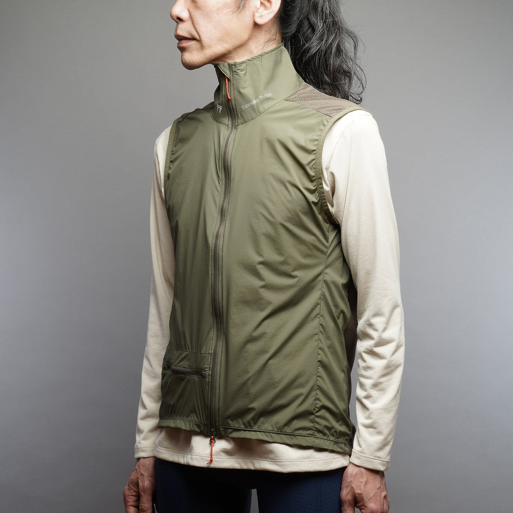 T2 Running Wind Shell Vest in khaki featuring ultra-light windproof nylon and packable design