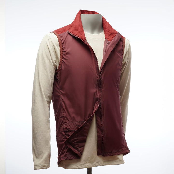 T2 Running Wind Shell Vest in bordeaux with windproof front and breathable mesh back