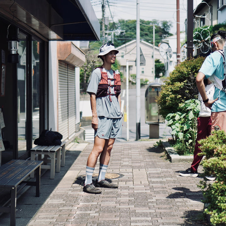 Tabisuke Tabizo T2 - Ultra 5 in Bordeaux worn by a runner