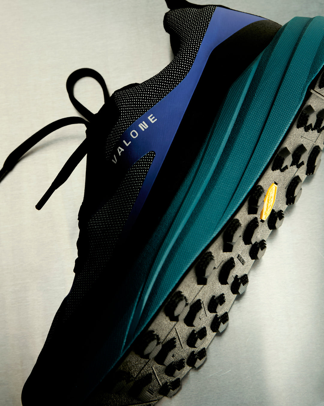 Valone Rave Ampelite trail running shoes with blue Vibram® Megagrip sole